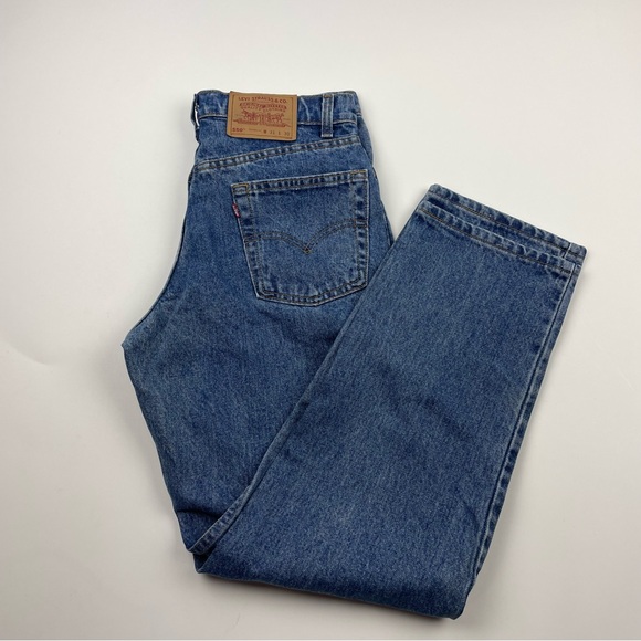 Vintage Levi’s 550 High Waist Waist fit Jeans - Picture 1 of 9
